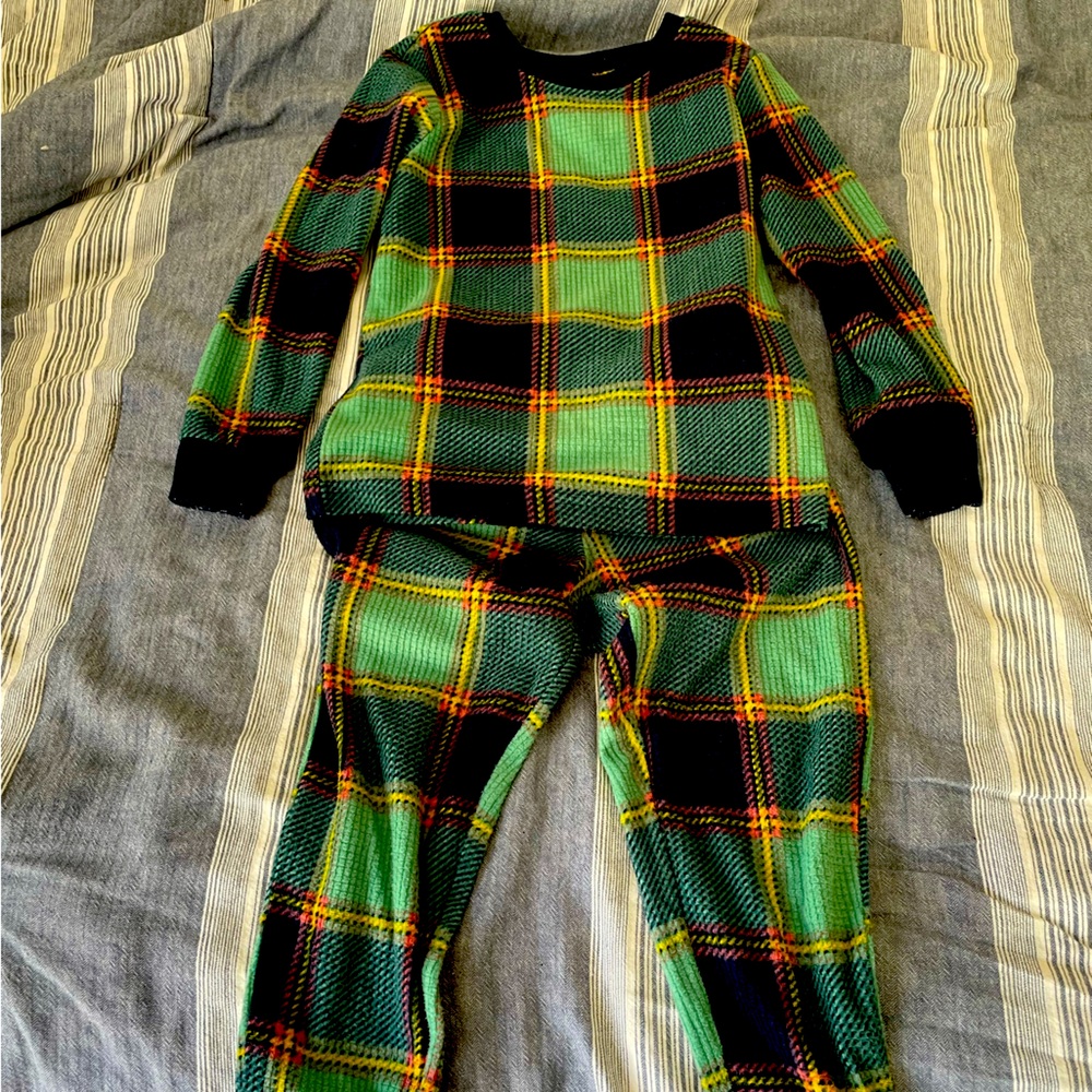 Two-piece sleep set; 4/5; Members Mark